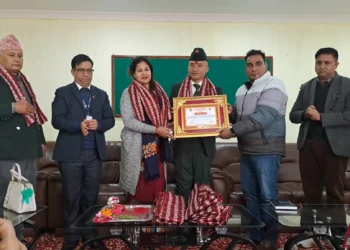 युवतीलाई बलात्कृत हुनबाट जोगाउने साहसिक भूपू सैनिकलाई रत्ननगरमा सम्मान