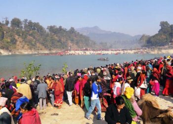 साउनको पहिलो सोमबार आज देवघाटधाममा भक्तजनको भीड