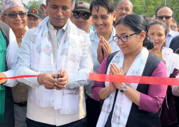 केरुङ्गा खोलामा मोटरेवल पुलको उद्घाटन