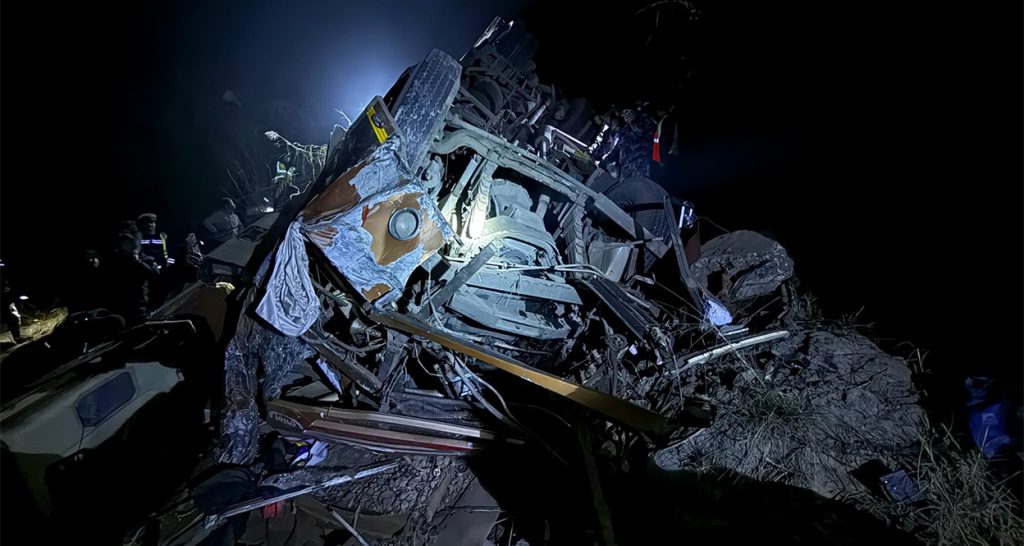 Dhdaing-Bus-Accident-1248-1024x546